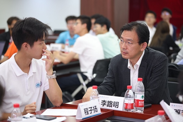 图片4.jpg 图片4.jpg